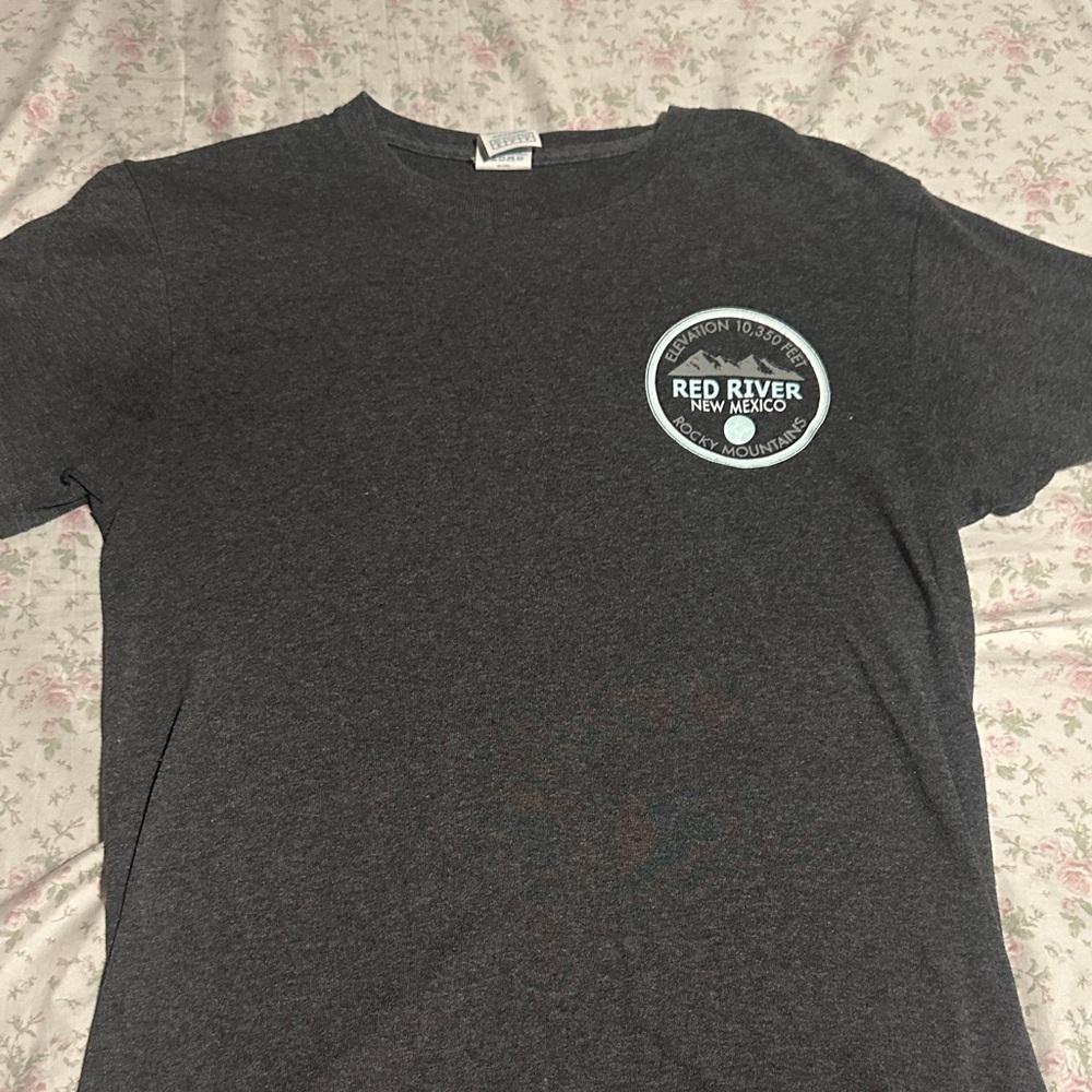 Gray Graphic Red River New Mexico Rocky Mountains T-Shirt